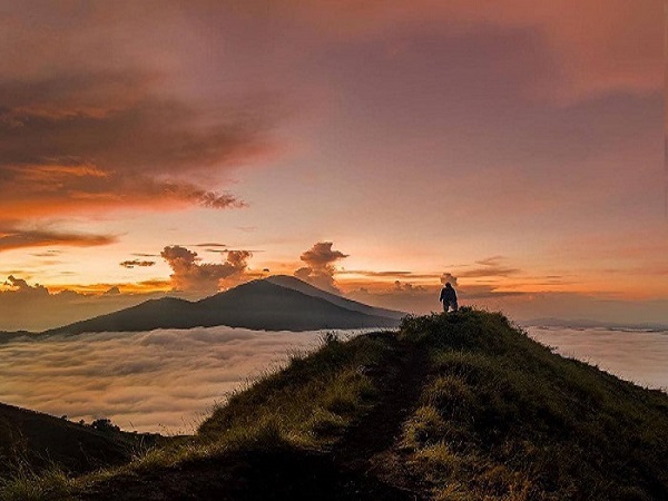 Sunrise trekking Bali